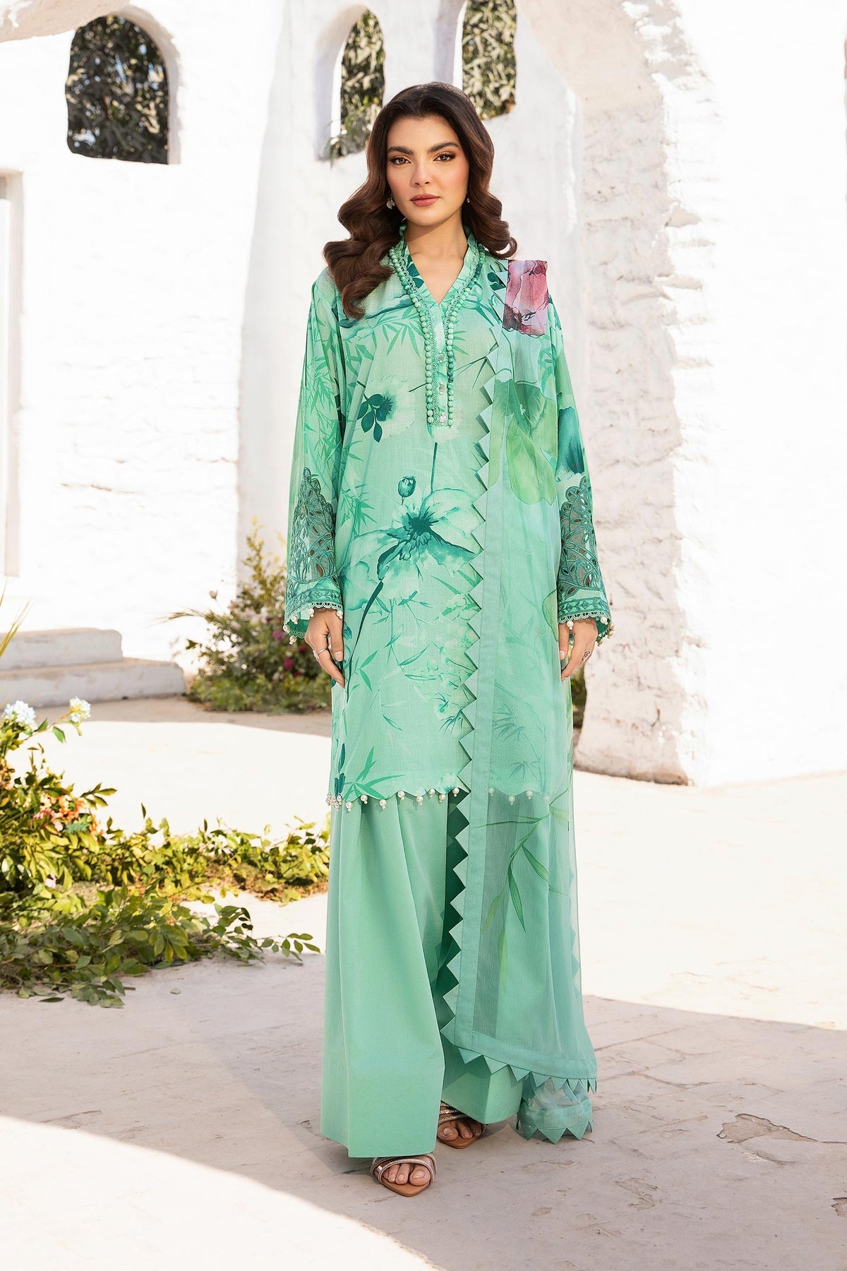 3 Pc Unstitched Embroidered Lawn Suit
