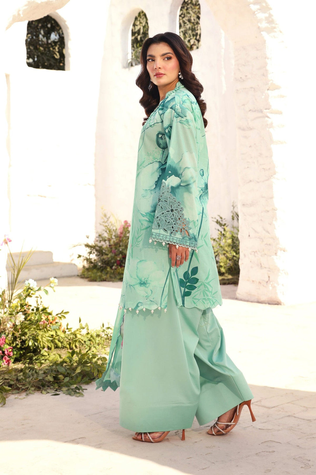 3 Pc Unstitched Embroidered Lawn Suit