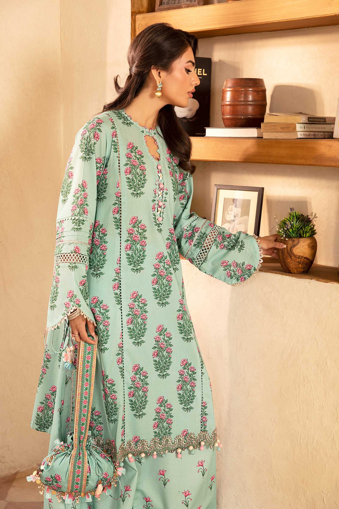 3 Pc Unstitched Embroidered Lawn Suit