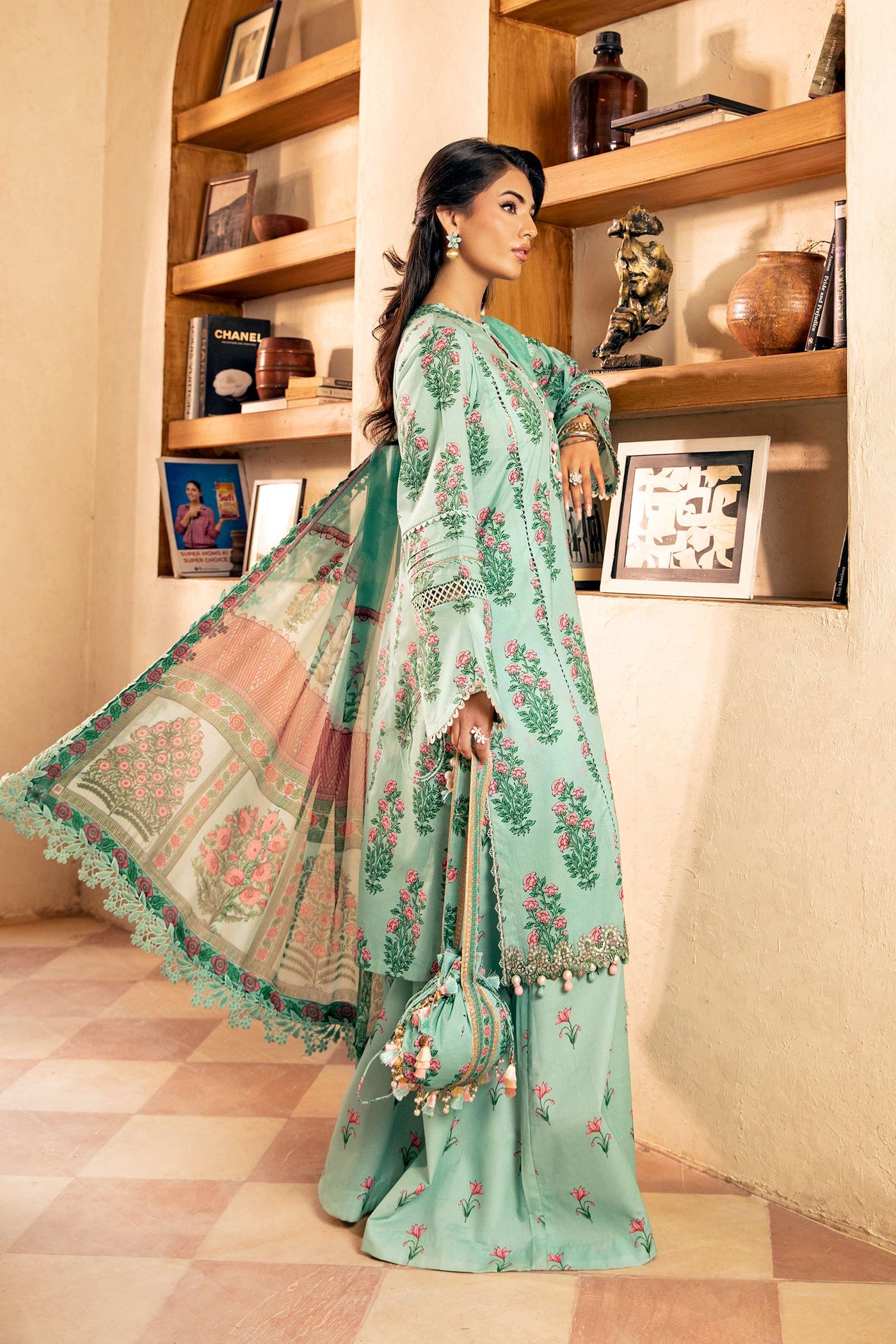 3 Pc Unstitched Embroidered Lawn Suit