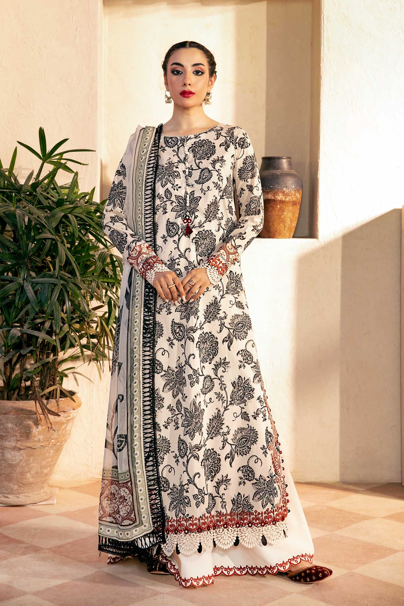 3 Pc Unstitched Embroidered Lawn Suit