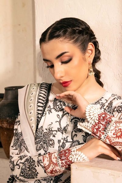 3 Pc Unstitched Embroidered Lawn Suit