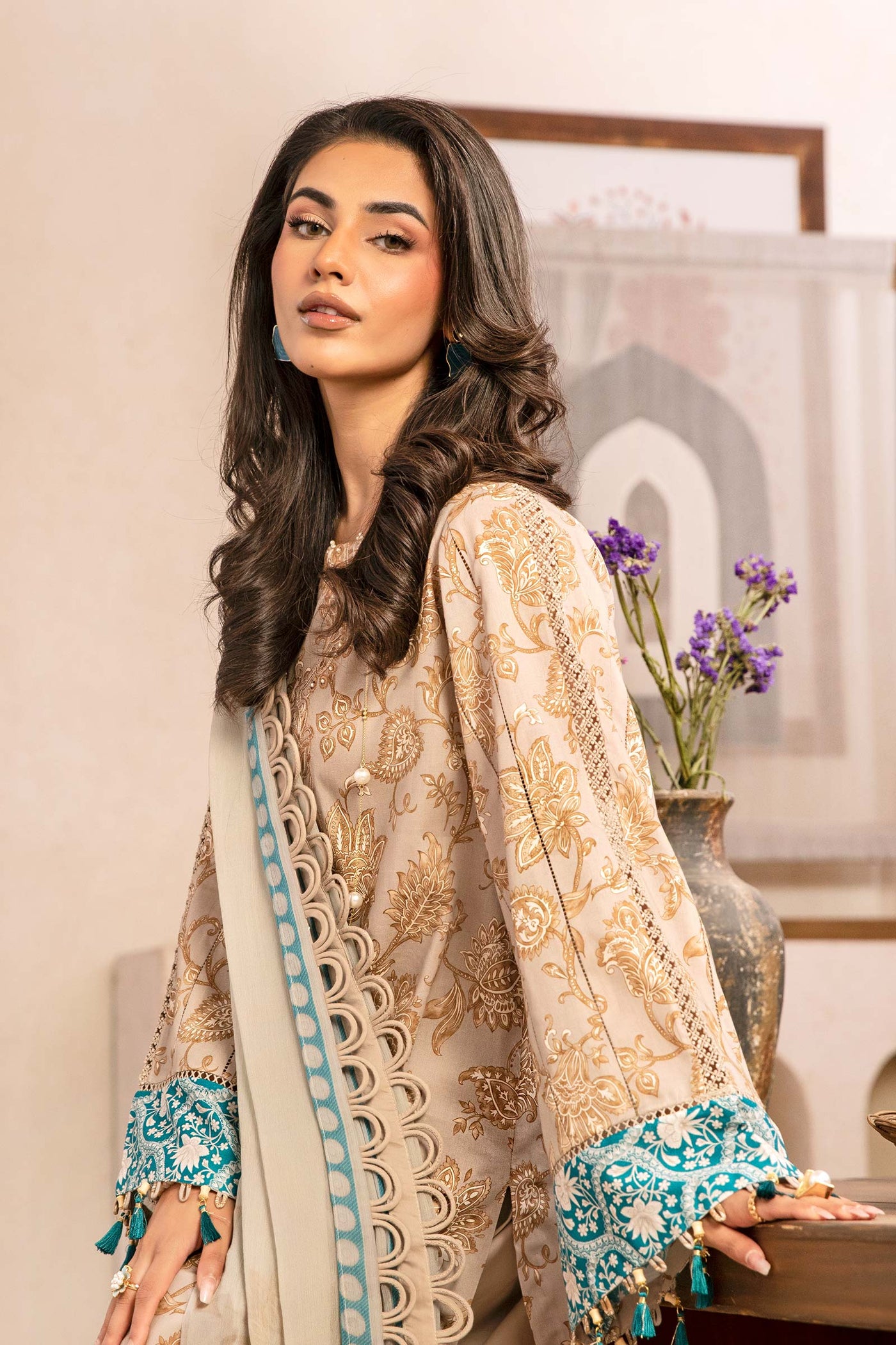 3 Pc Unstitched Embroidered Slub Lawn Suit
