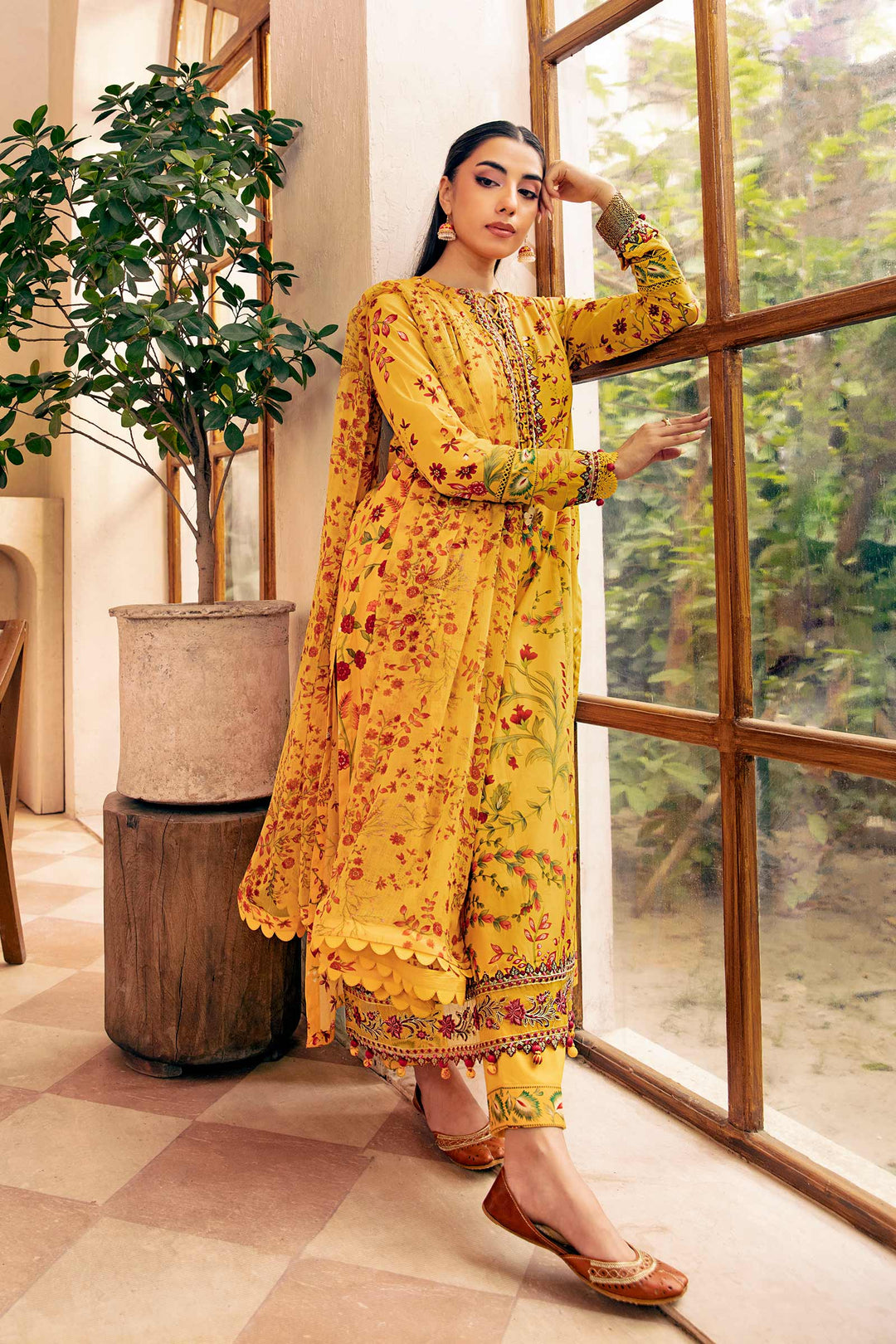 3 Pc Unstitched Embroidered Slub Lawn Suit