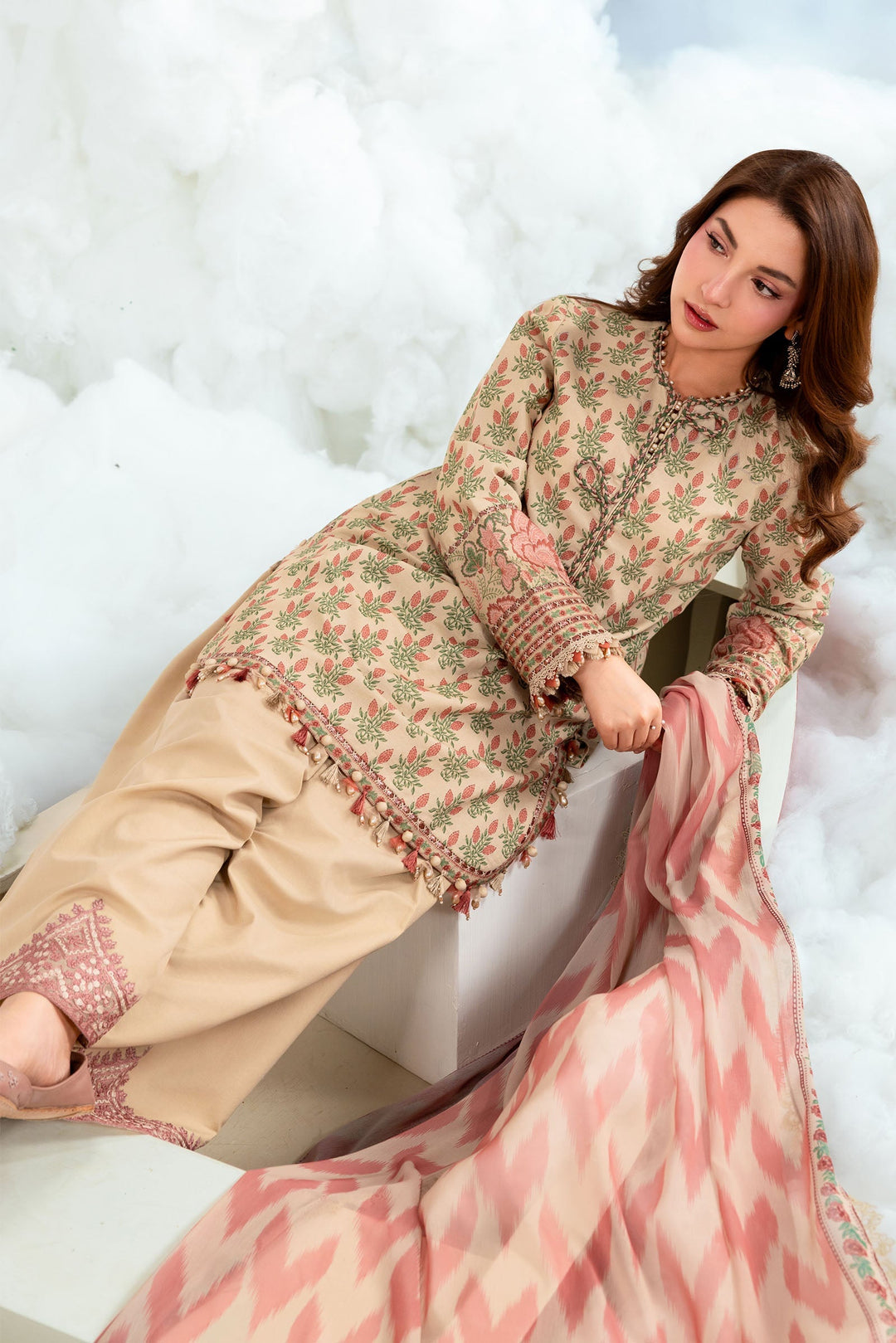 3 Pc Unstitched Embroidered Lawn Suit