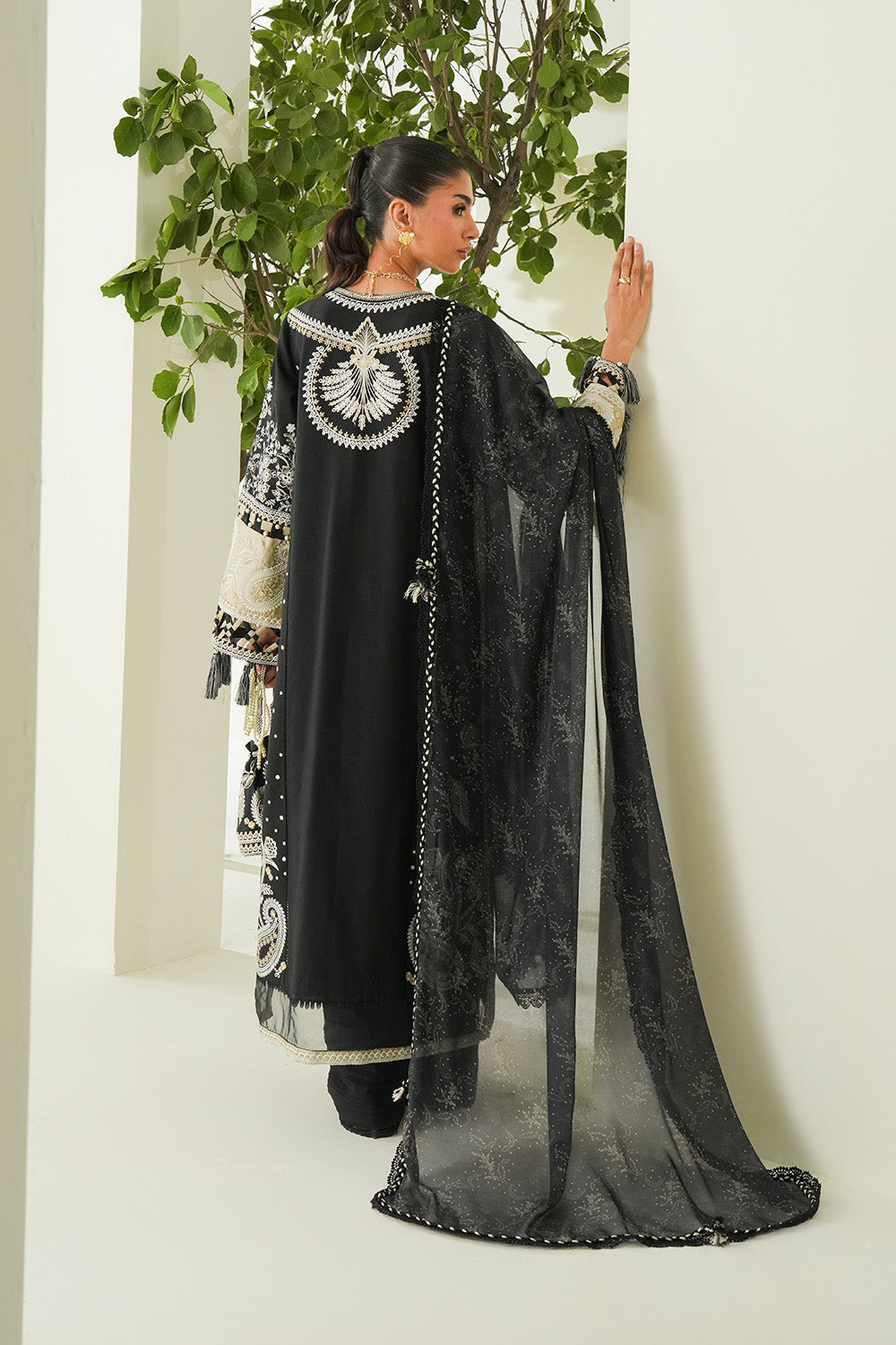 Soiree Lawn 3-Piece Suit