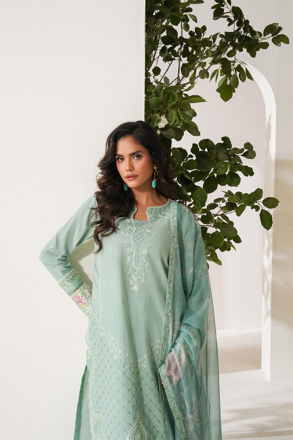 Soiree Lawn 3-Piece Suit