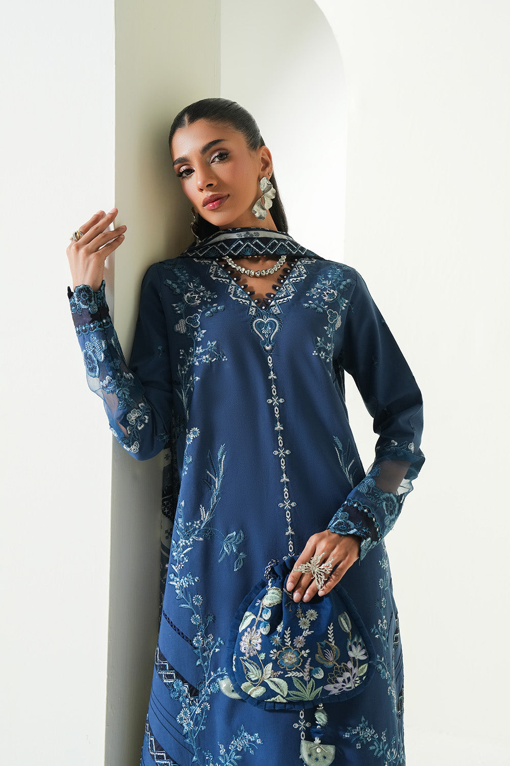 Soiree Lawn 3-Piece Suit