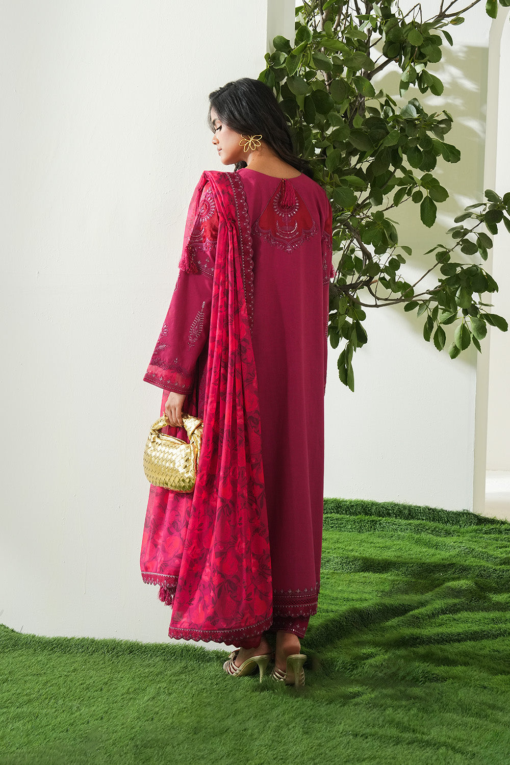 Soiree Lawn 3-Piece Suit