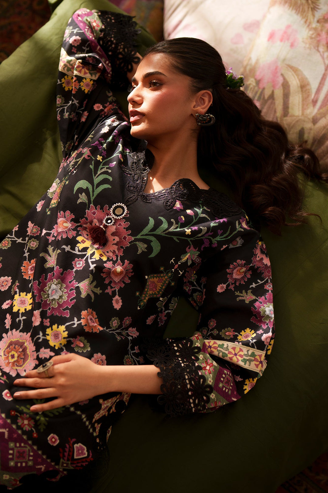 EMBROIDERED SUIT
