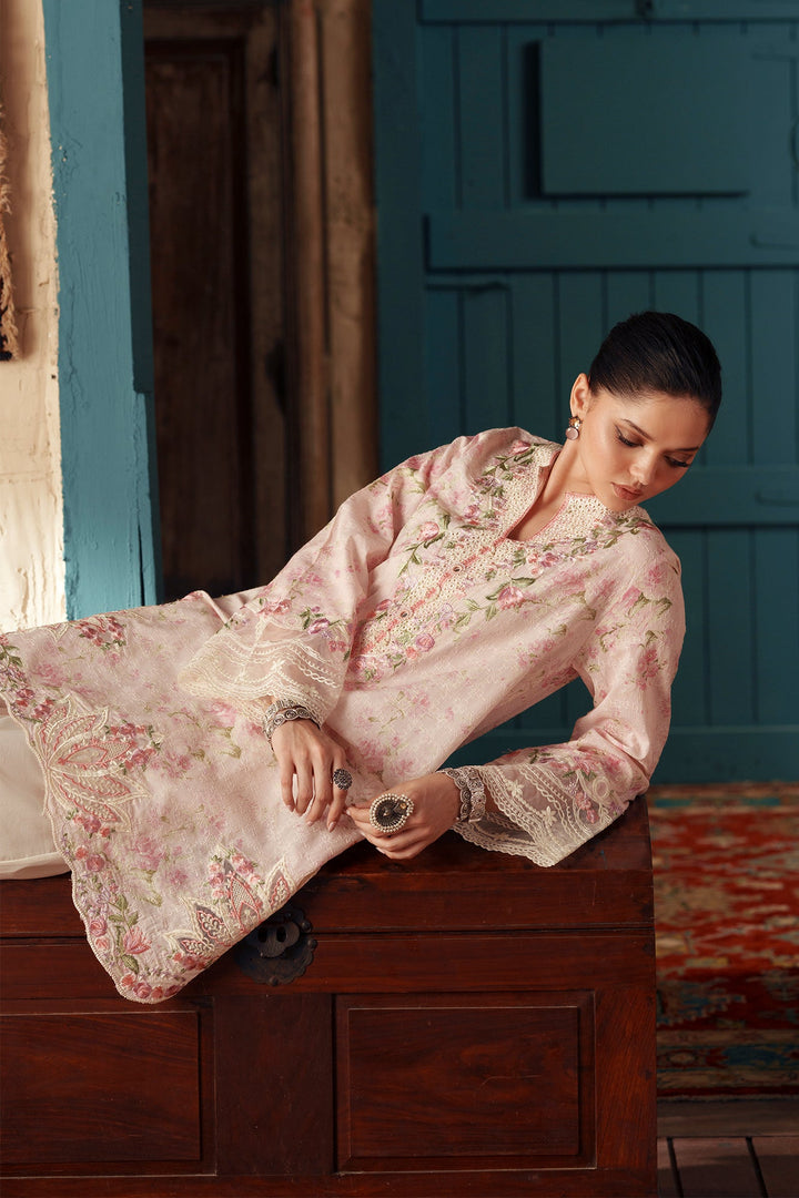 EMBROIDERED SUIT