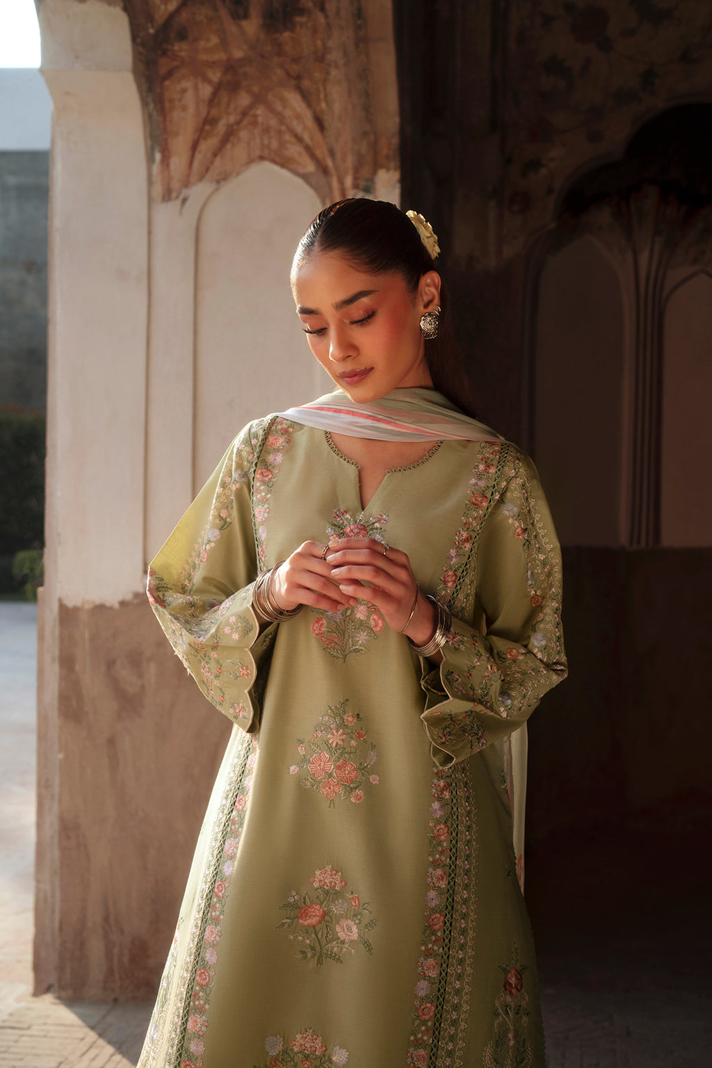 Rumi Summer Lawn