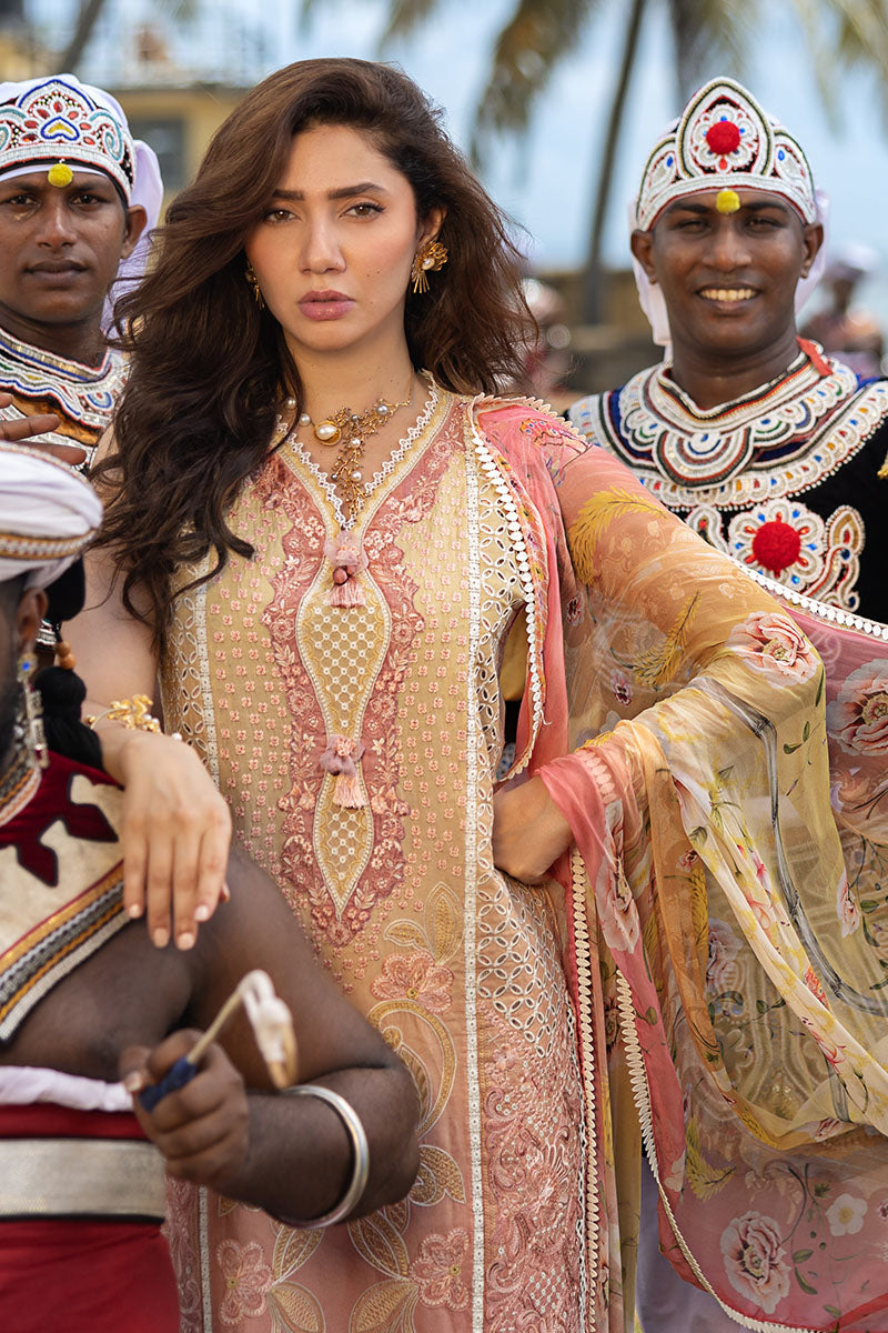 Manaram Luxury Lawn