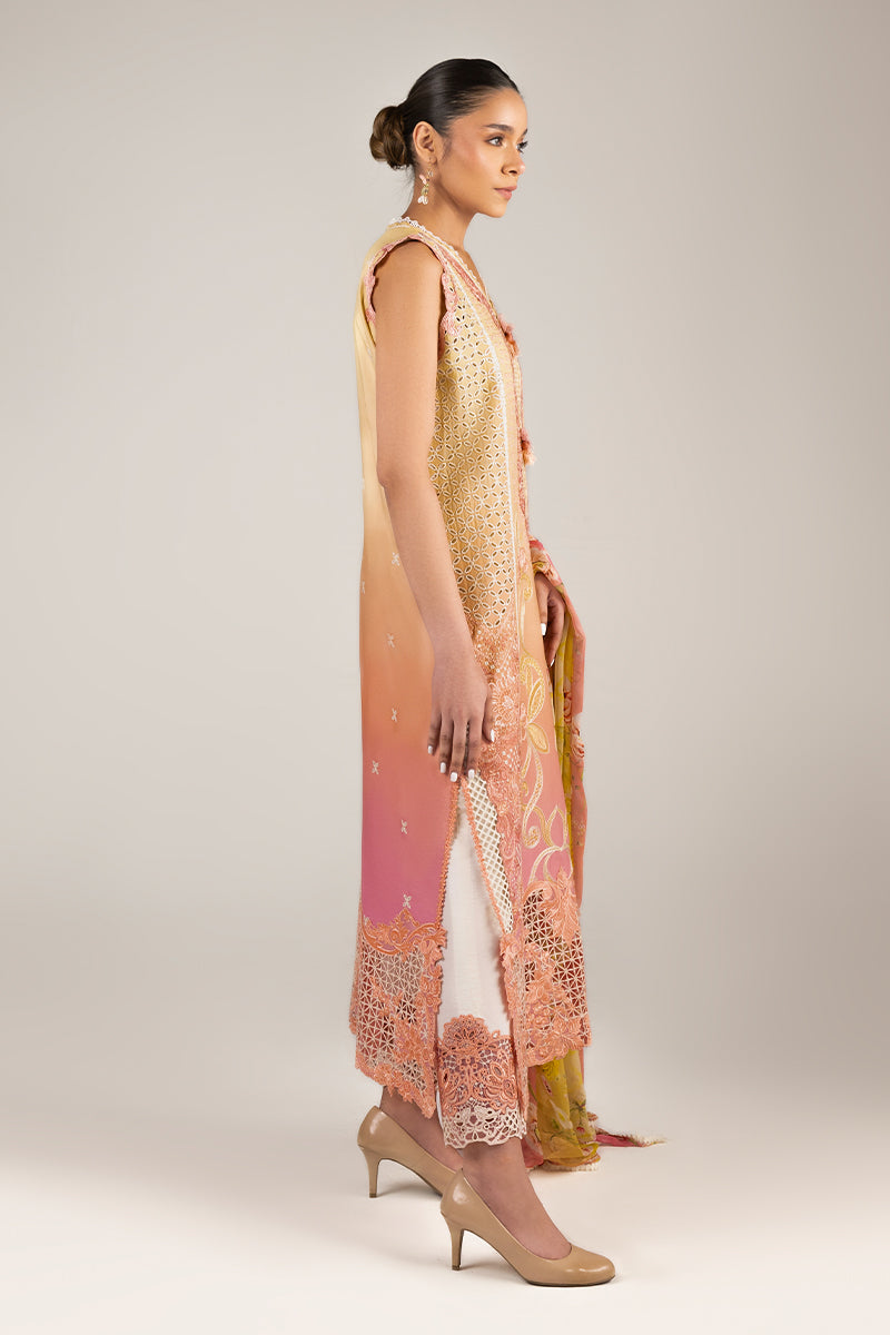 Manaram Luxury Lawn