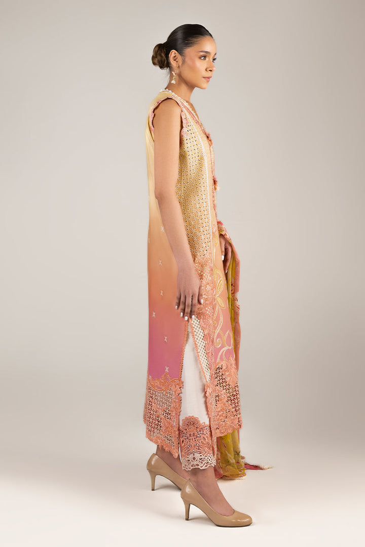 Manaram Luxury Lawn
