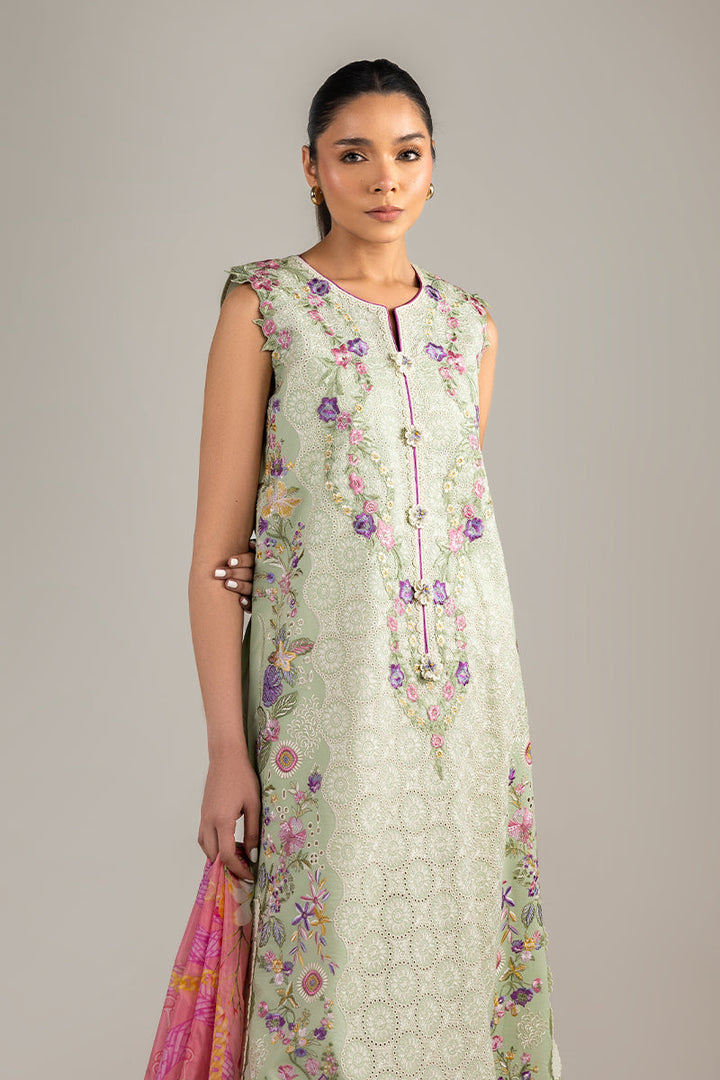 Manaram Luxury Lawn