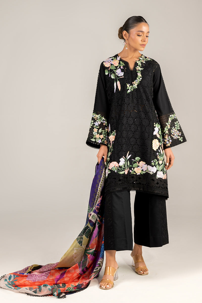 Manaram Luxury Lawn