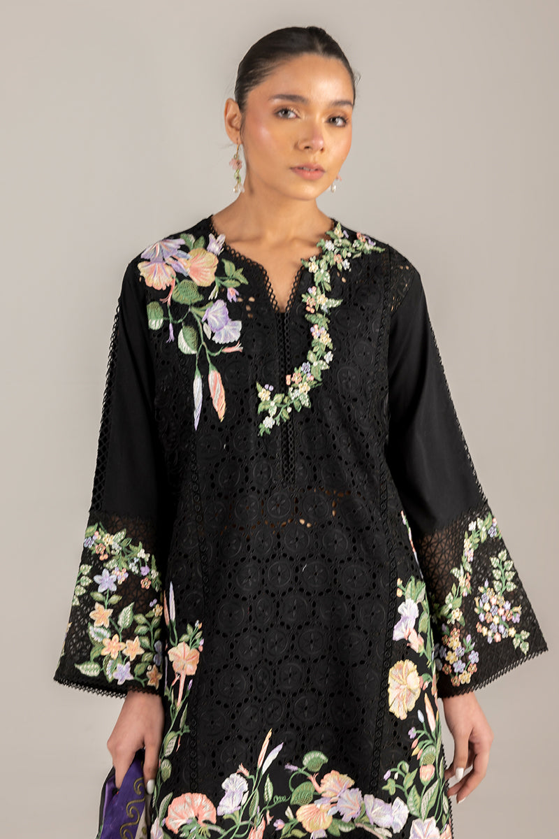 Manaram Luxury Lawn