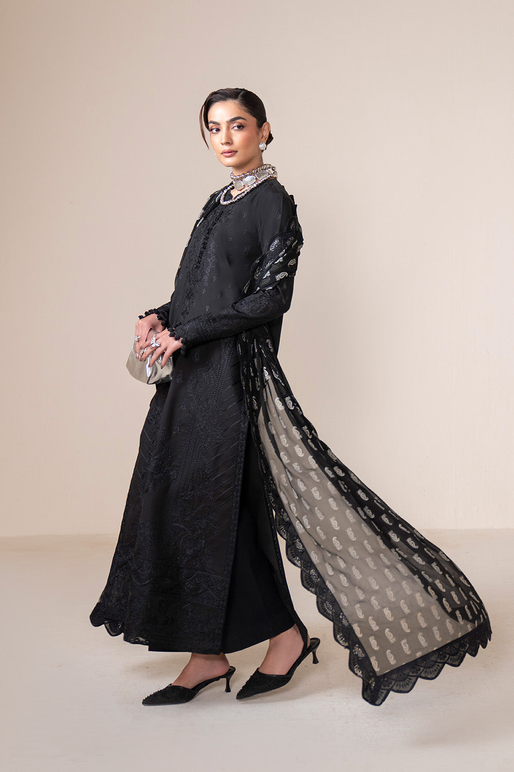LUXURY UNSTITCHED LAWN