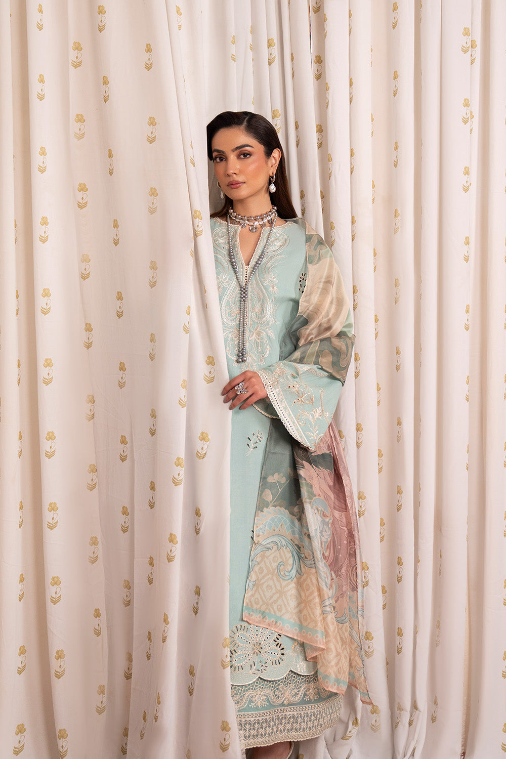 LUXURY UNSTITCHED LAWN