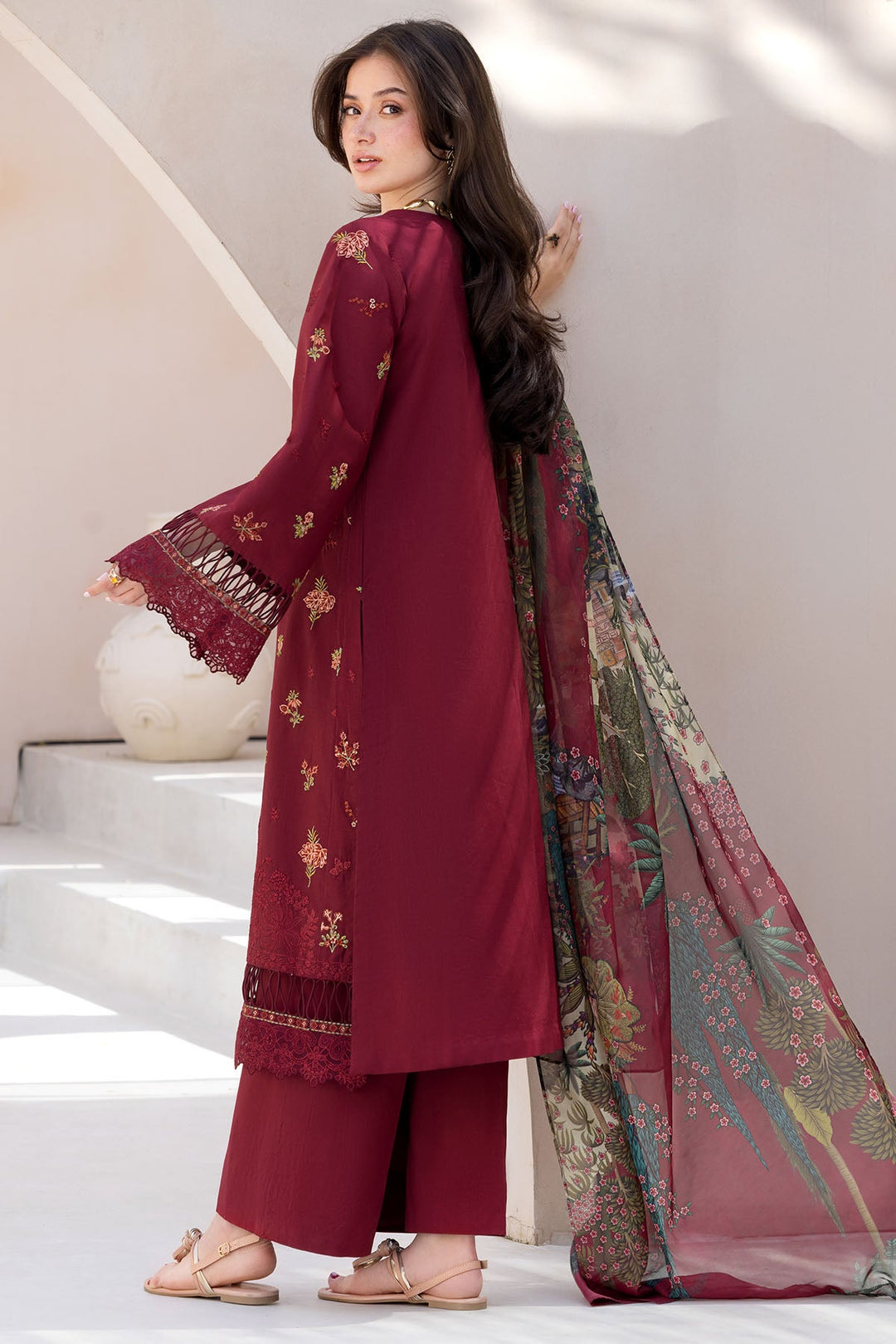 EMBROIDERED LAWN UNSTITCHED