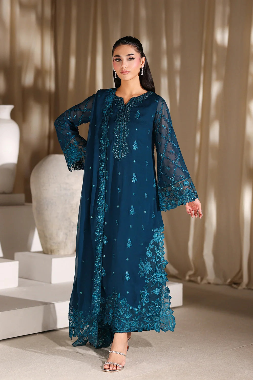 Luxe Embroidered  Lawn 3pcs