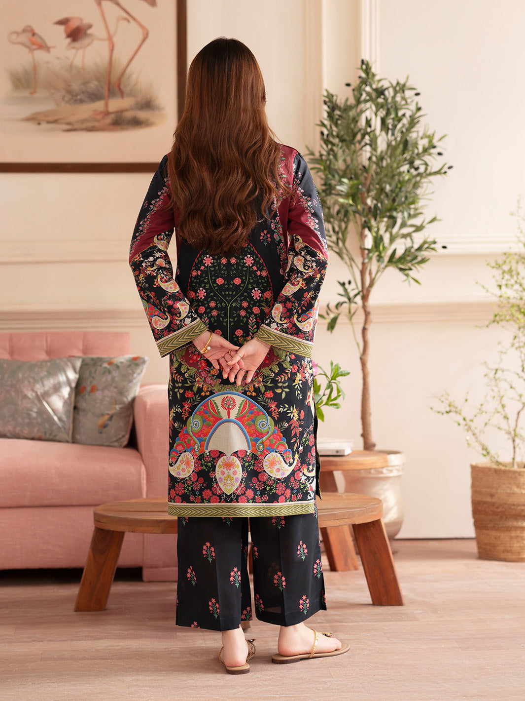 Noir 2 pc Lawn
