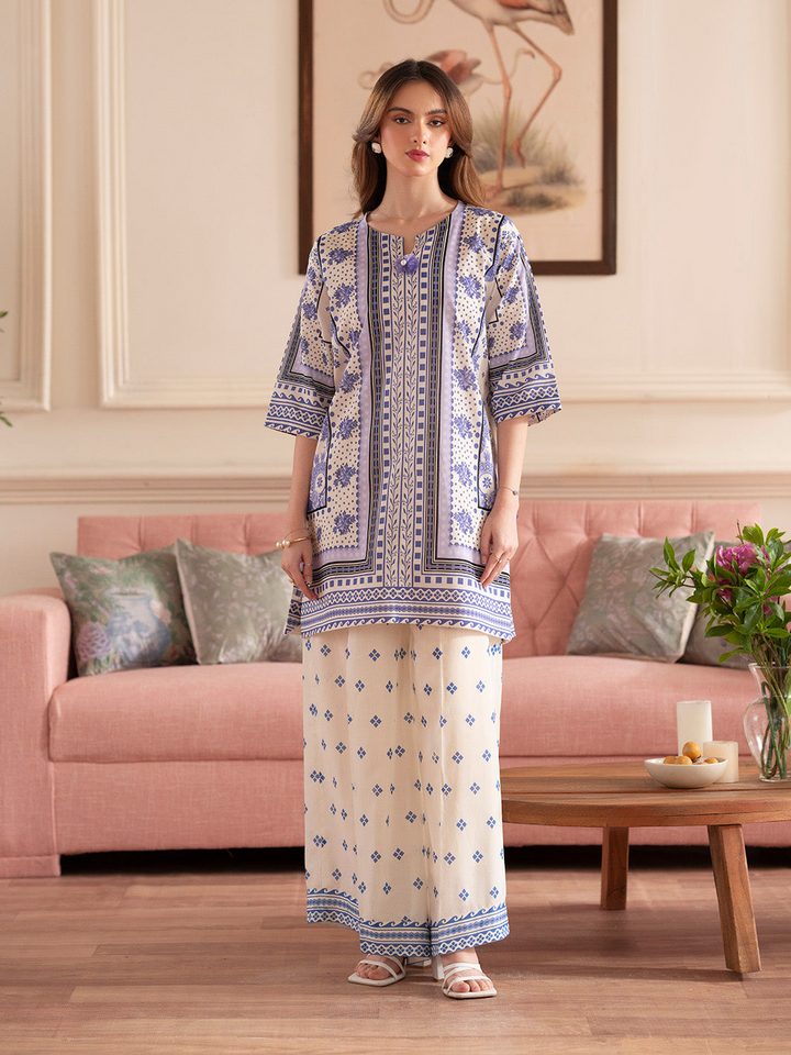 Noir 2 pc Lawn
