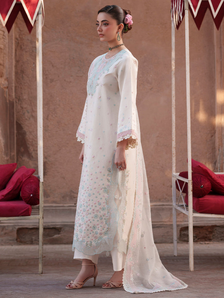 nilofer-luxury-lawn-26