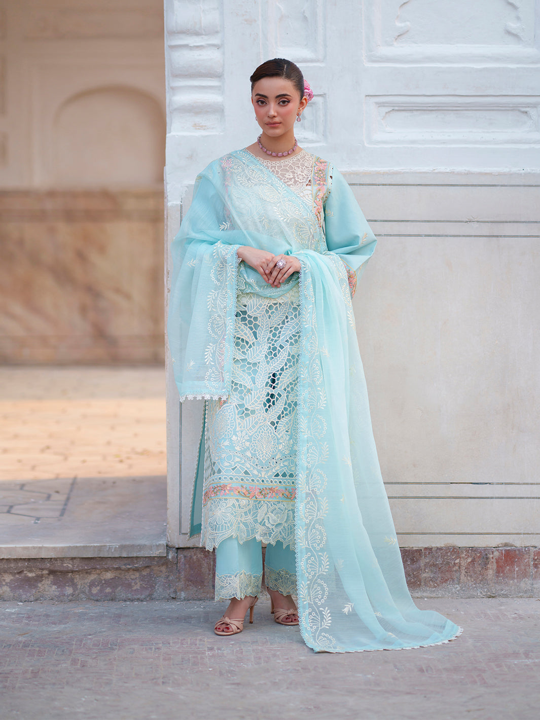 nilofer-luxury-lawn-26