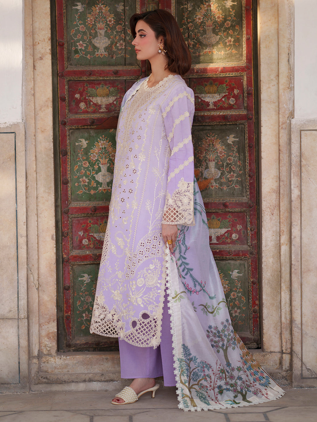 nilofer-luxury-lawn-26