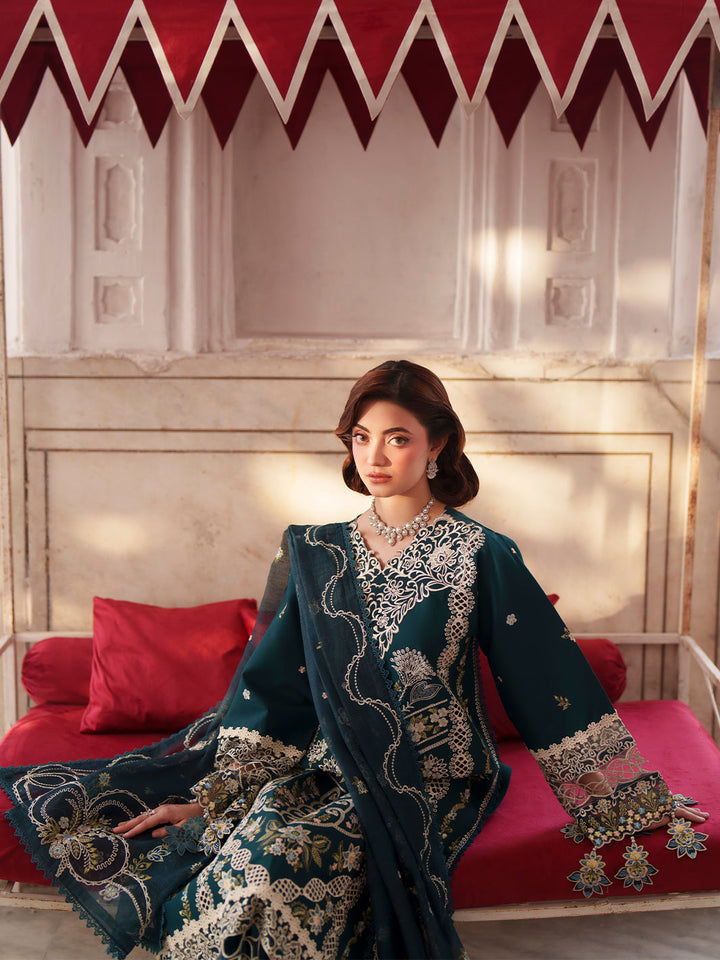nilofer-luxury-lawn-26