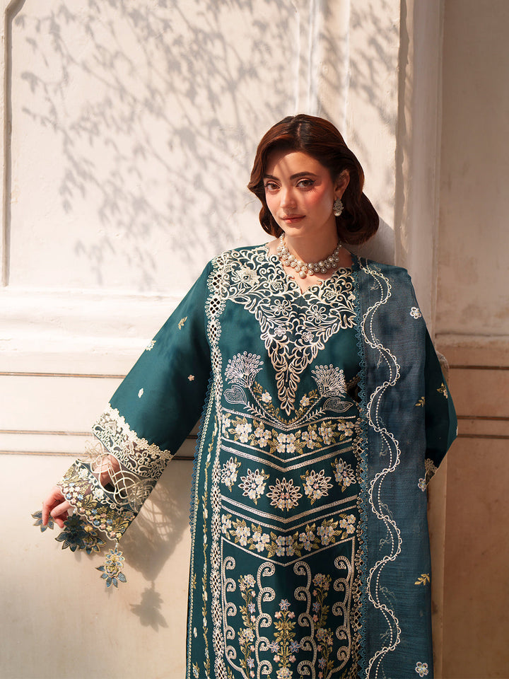 nilofer-luxury-lawn-26