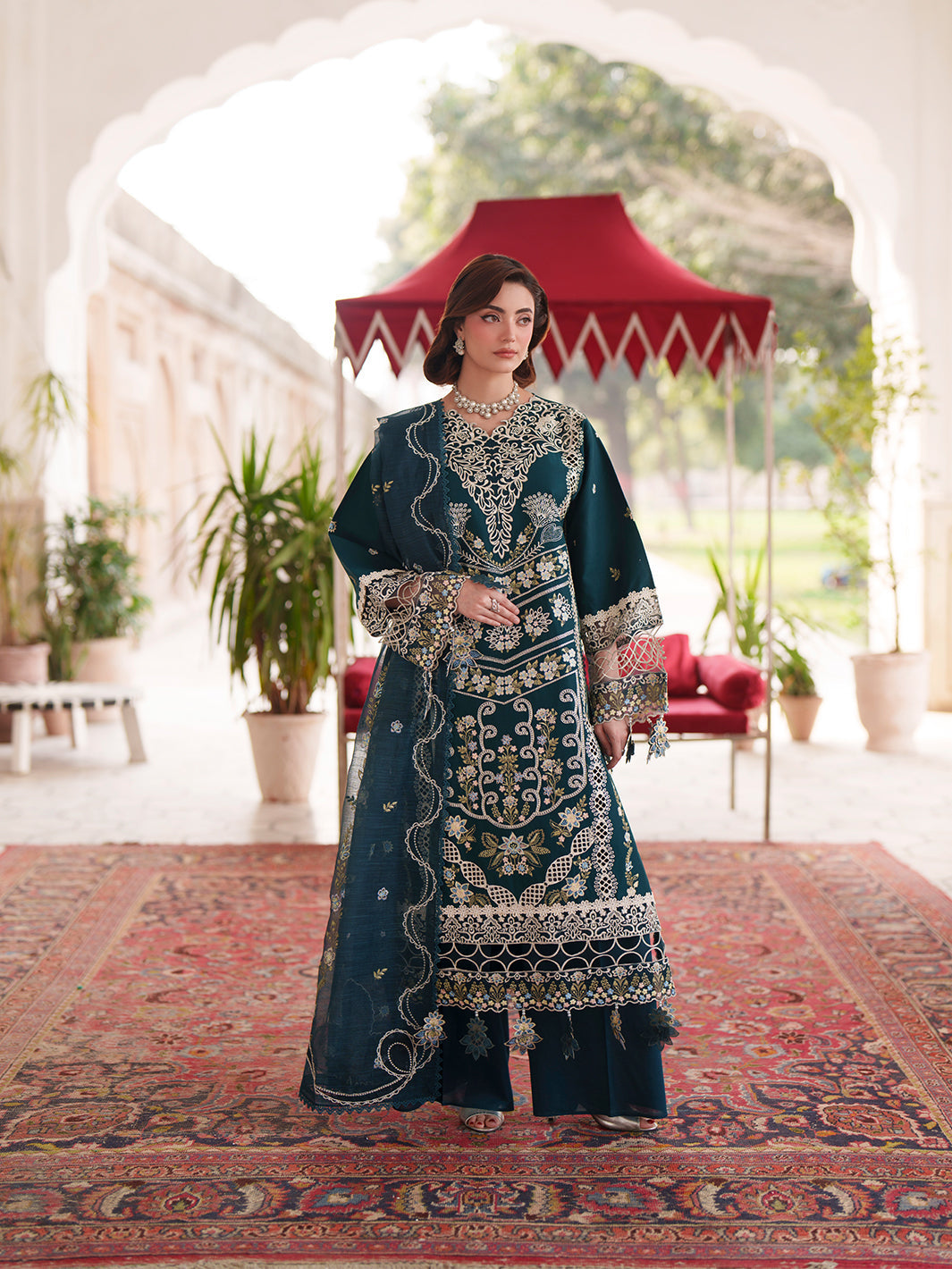 nilofer-luxury-lawn-26