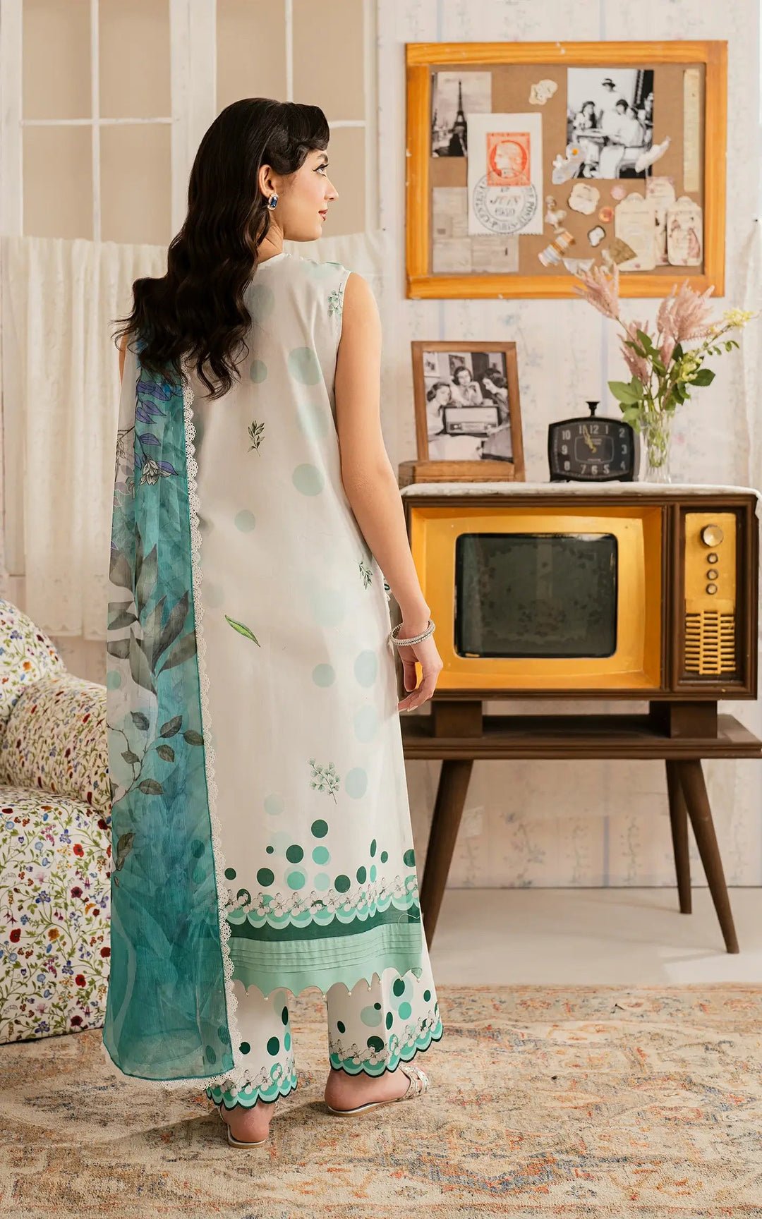 Meraki Summer Lawn