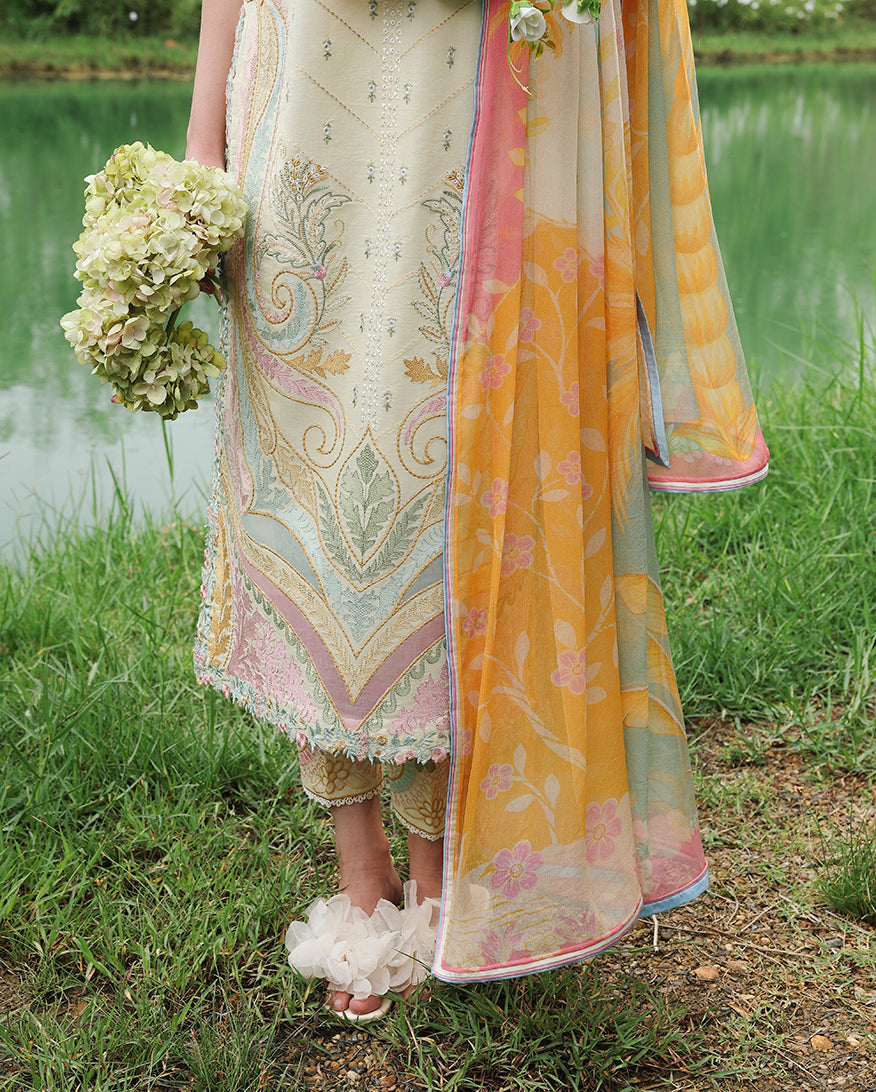 hemline the secret garden Lawn