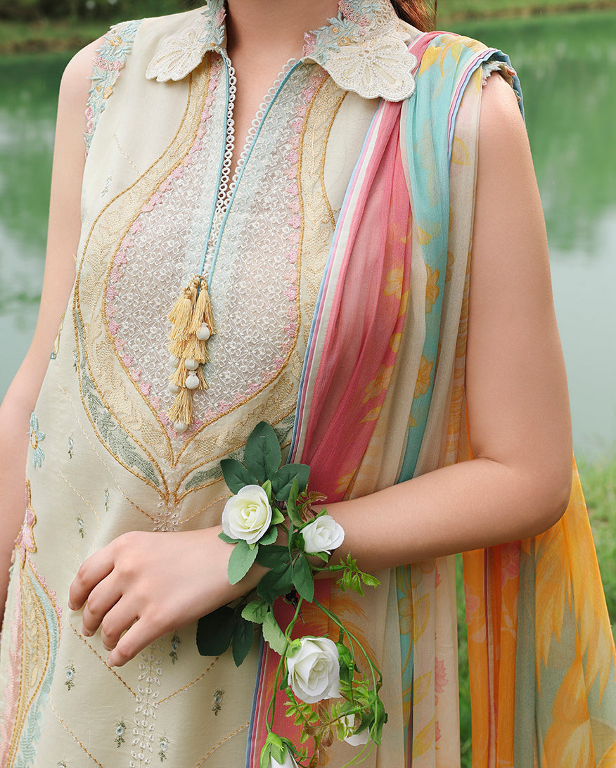 hemline the secret garden Lawn