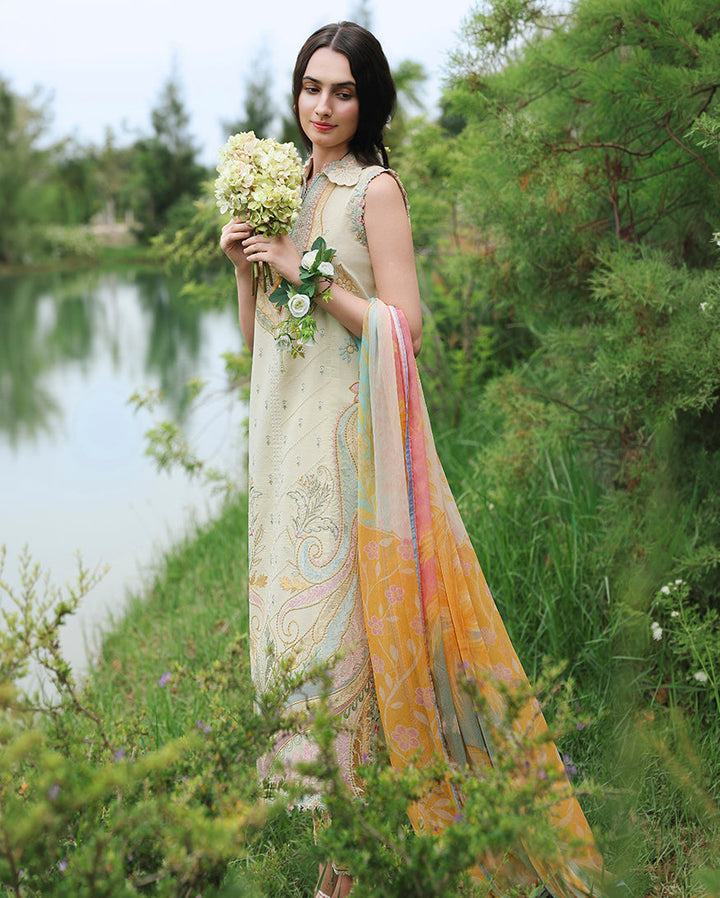 hemline the secret garden Lawn