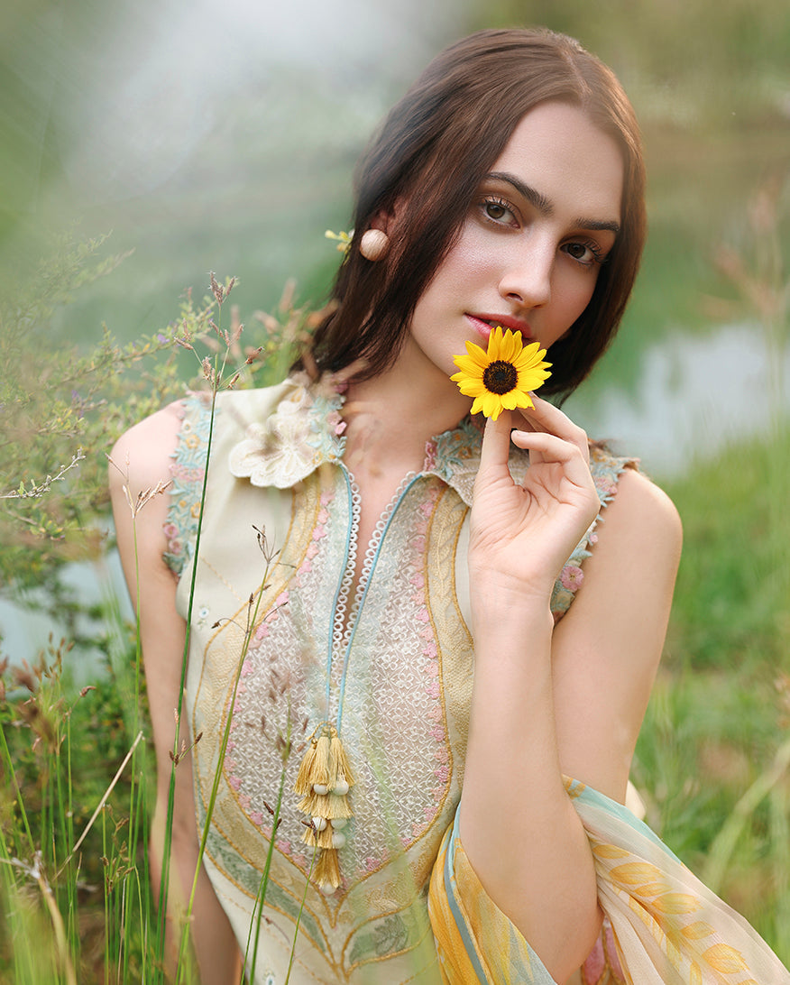 hemline the secret garden Lawn