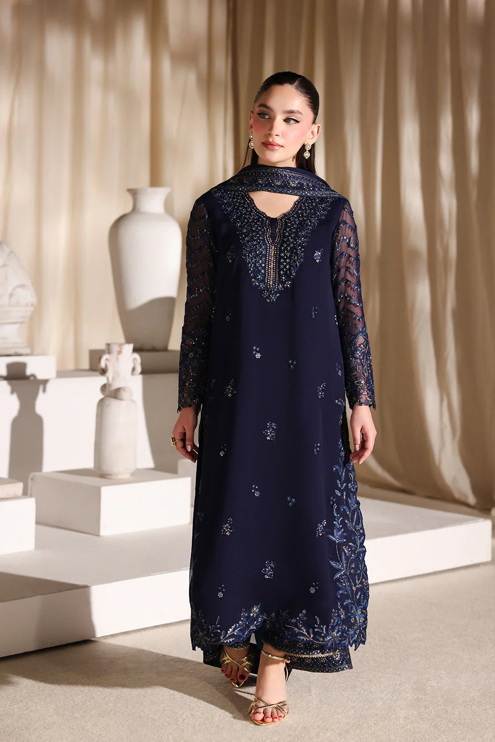 Luxe Embroidered  Lawn 3pcs