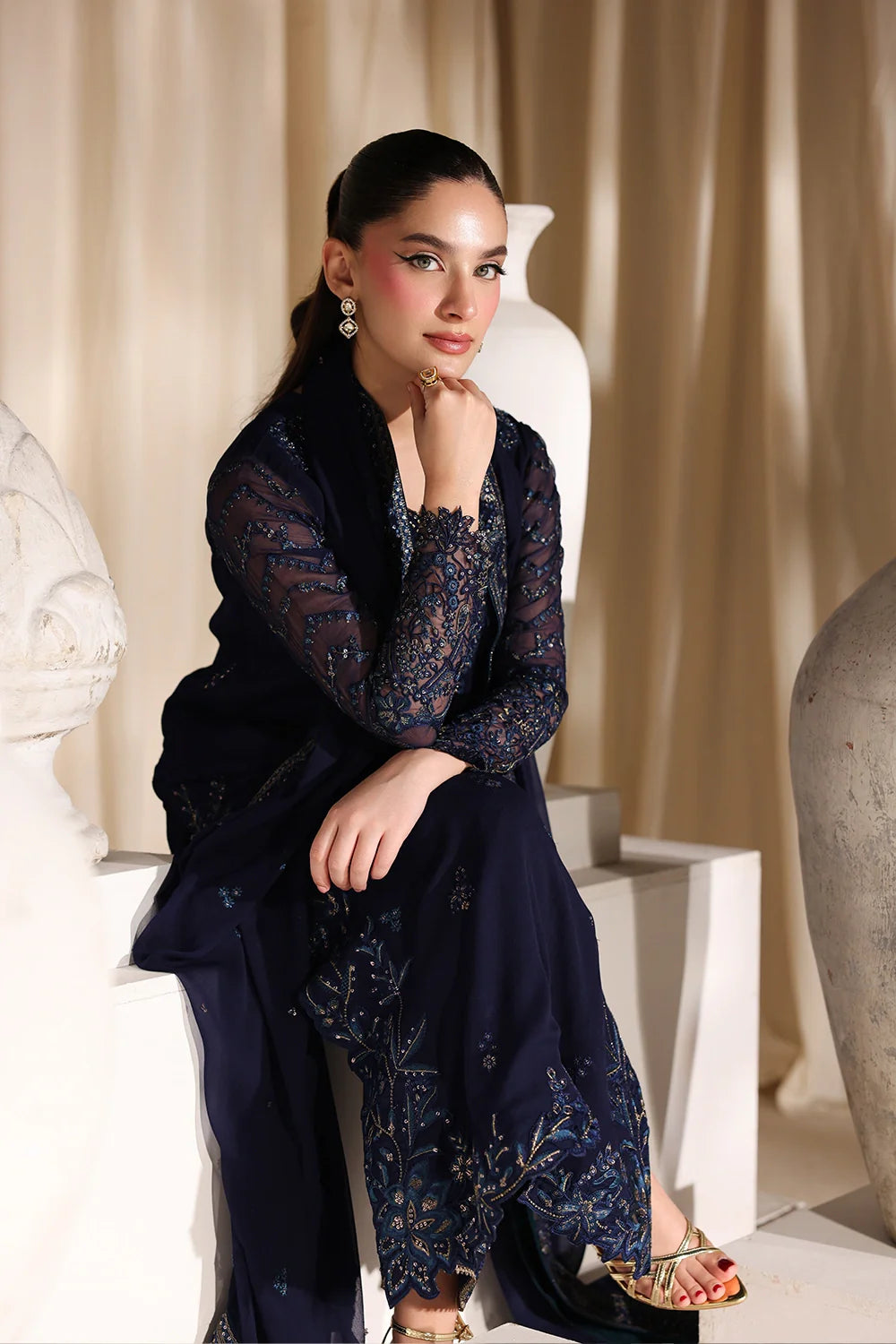 Luxe Embroidered  Lawn 3pcs
