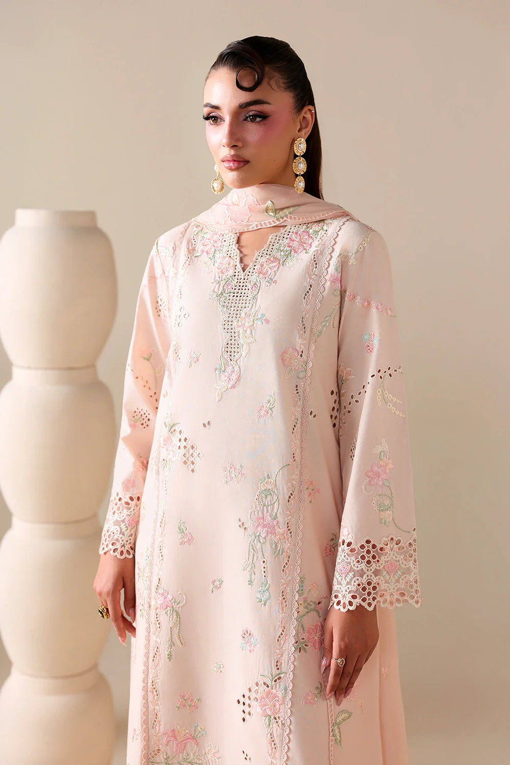 Embroidered Lawn 3 Piece Unstitched