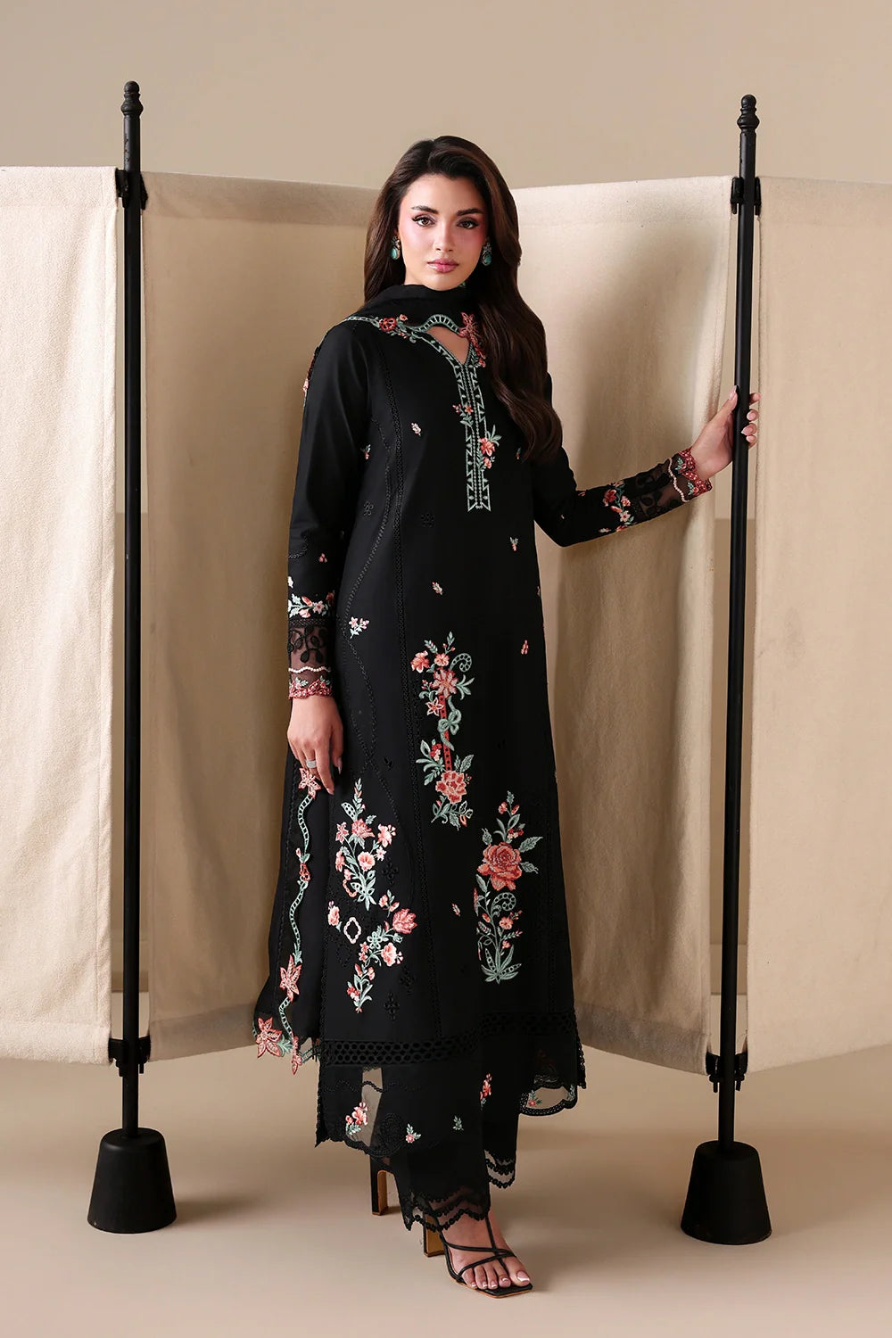 Embroidered Lawn 3 Piece Unstitched