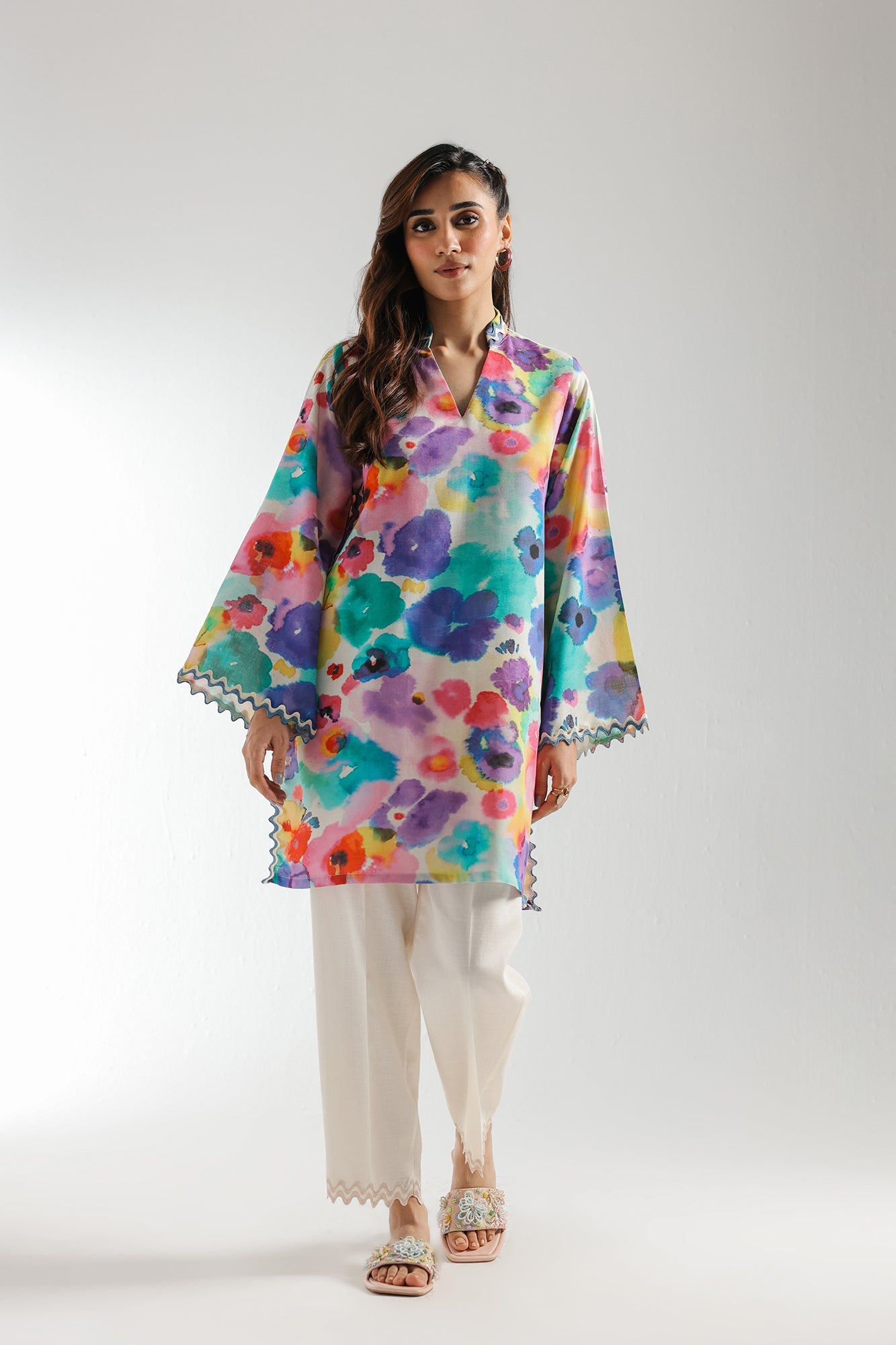 EMBROIDERED SHIRT