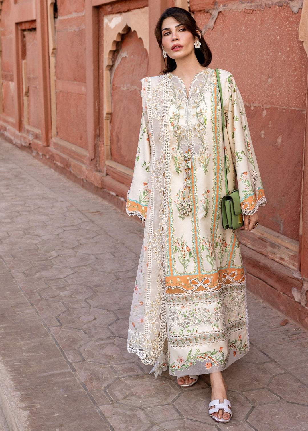 Flow luxury Lawn