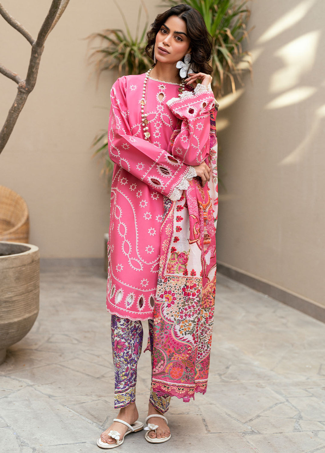 Embroidered Lawn 3 Piece Suit