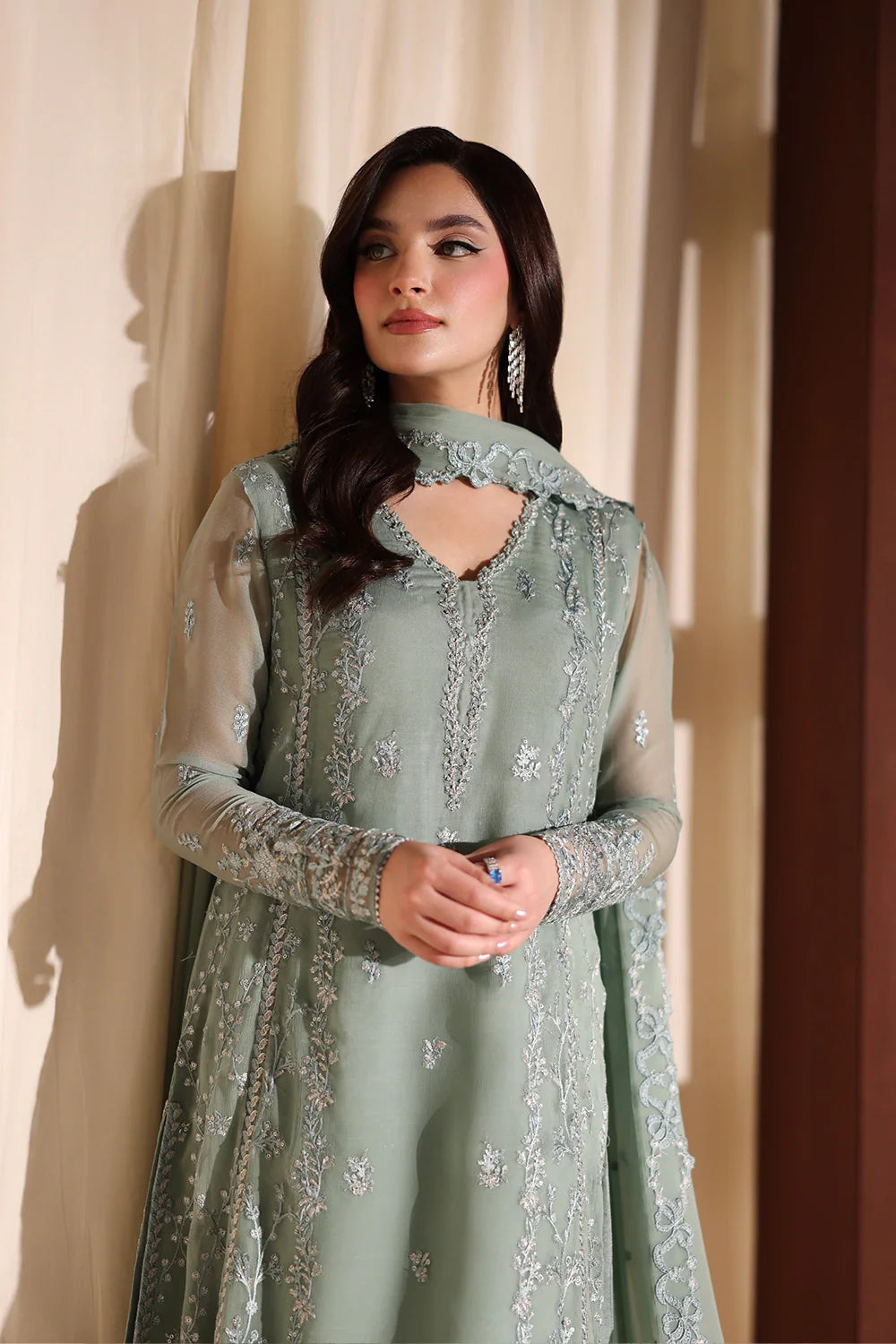 Luxe Embroidered  Lawn 3pcs