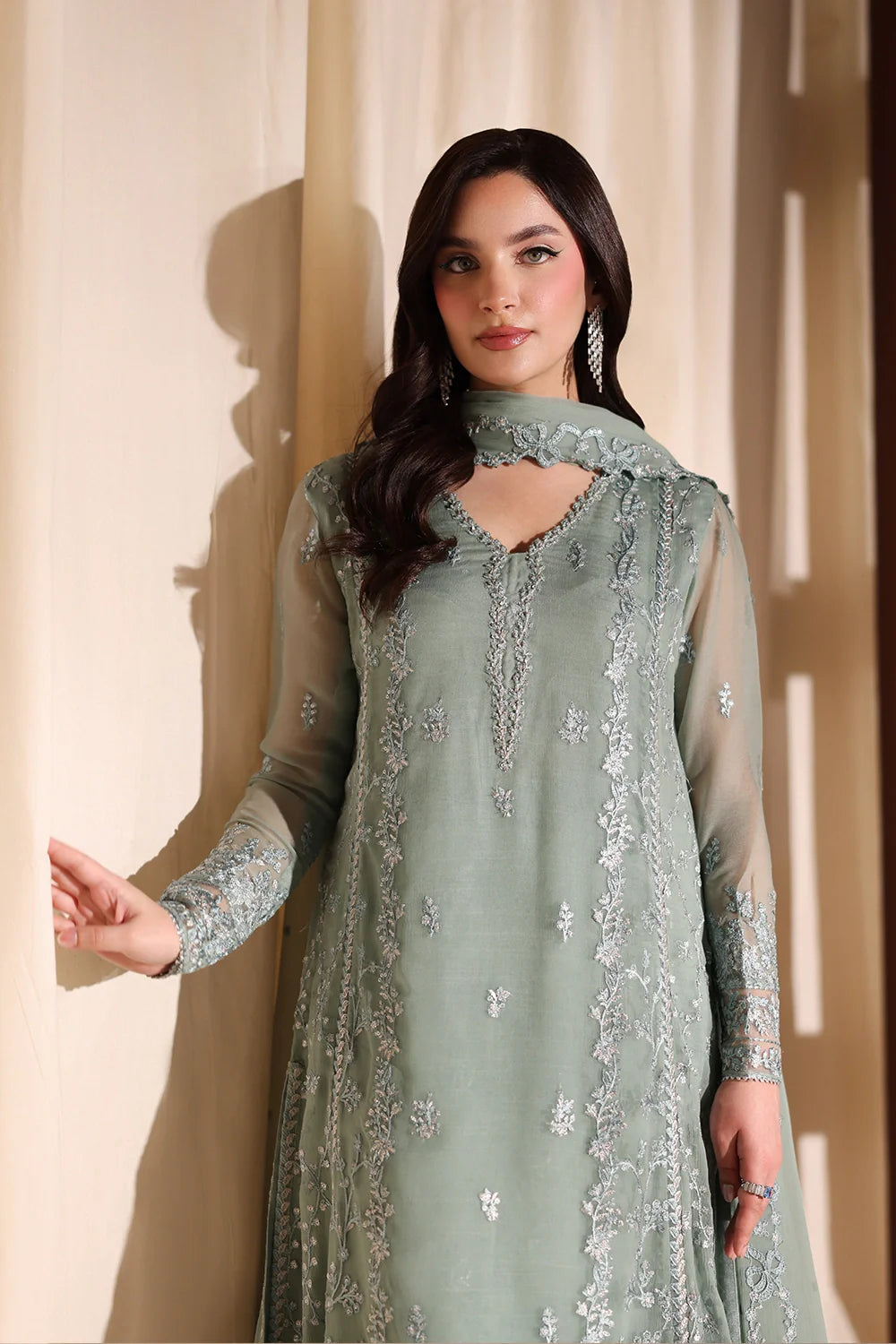 Luxe Embroidered  Lawn 3pcs