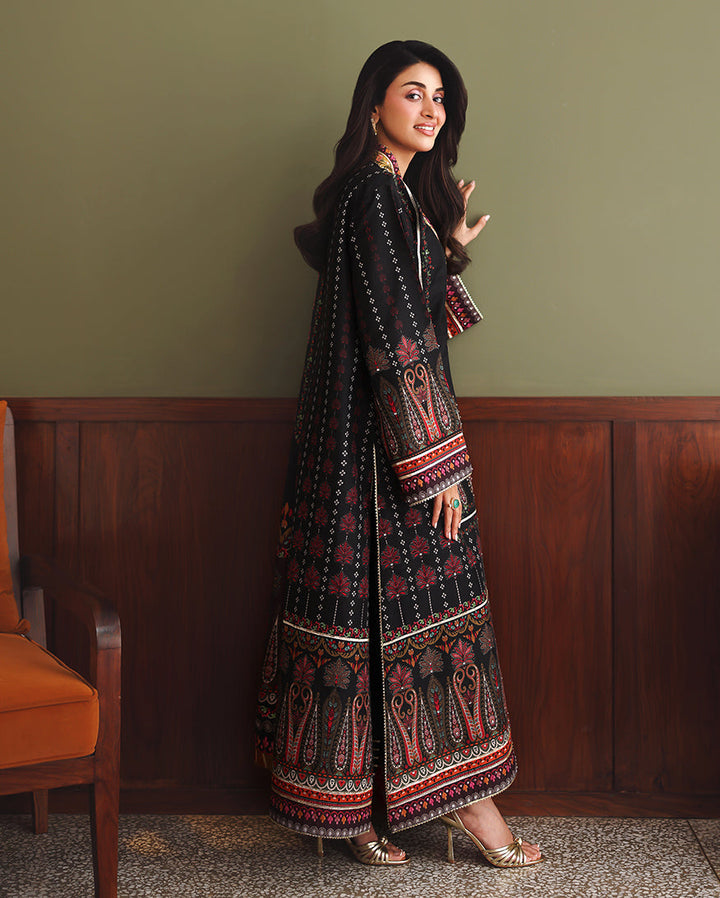 Hemline Nirvana Unstitched 3 Pc