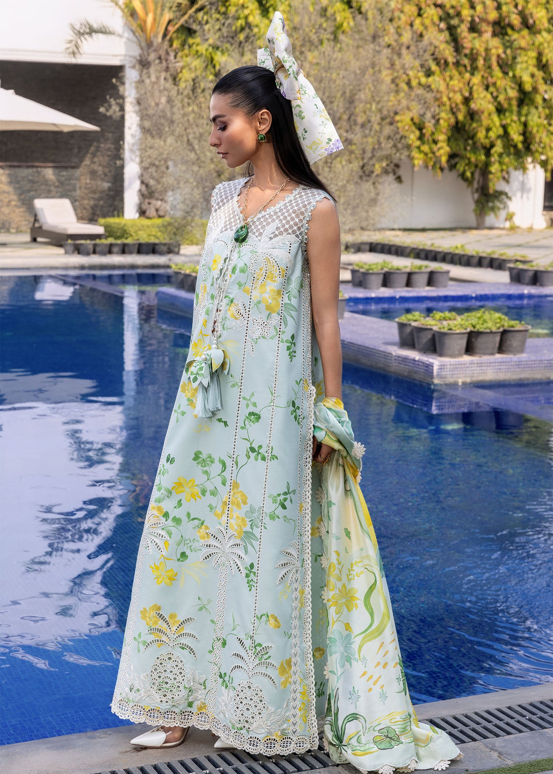 Flow luxury Lawn